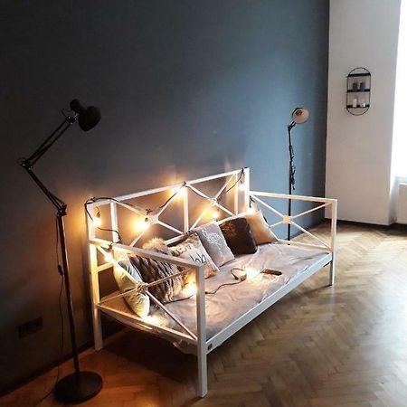 Modestm#Ilike# Lejlighed Lviv Eksteriør billede